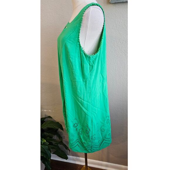Crown & Ivy Women's Summer Embroidered Eyelet Seahorse Shift Dress Size 10 Green - Picture 3 of 6